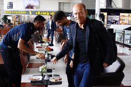 تیم پرسپولیس زیر باران به هتل و اردوی ترکیه رسید