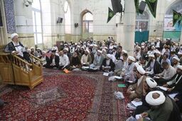 آیت الله مکارم شیرازی: بحث روز مردم گرانی است این مسائل شوخی نیست بلکه سرنوشت ساز می باشد