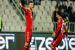 مهاجم مورد نظر پرسپولیس به تهران می آید