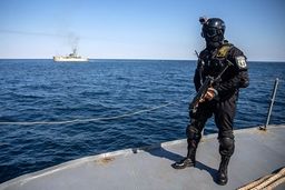 گزارش تصویری/ رزمایش دریایی ایران و روسیه و چین