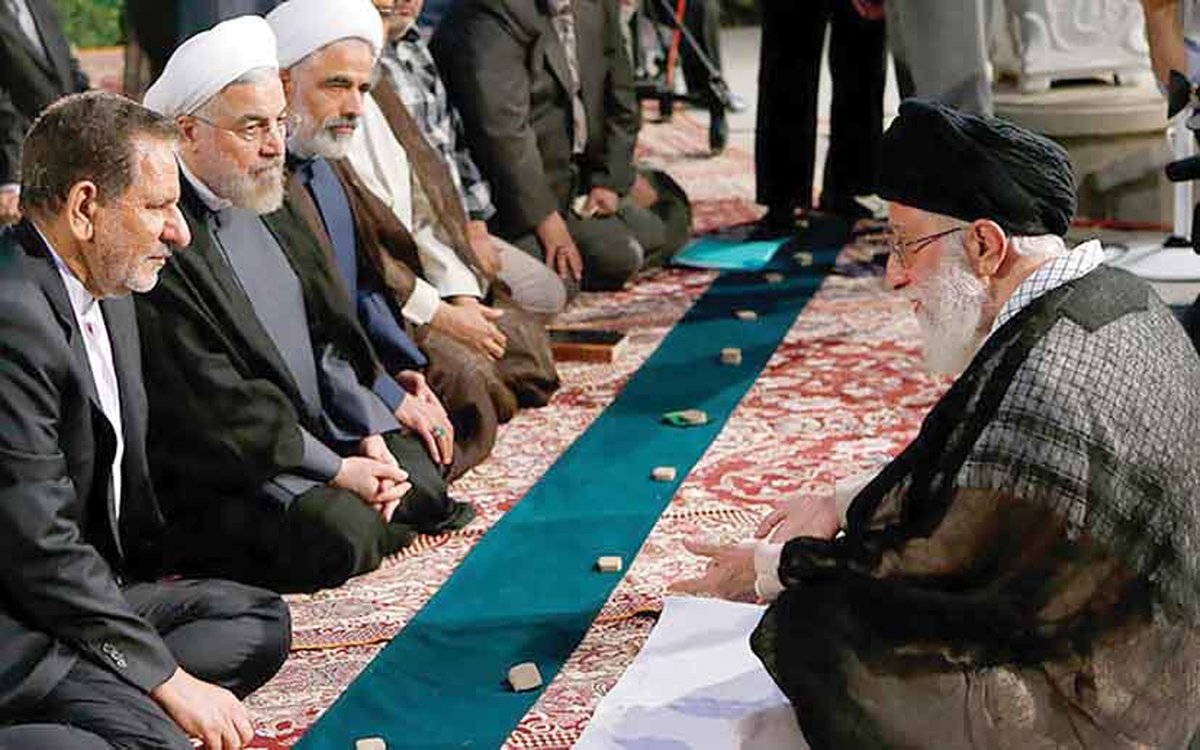 روحانی میماند