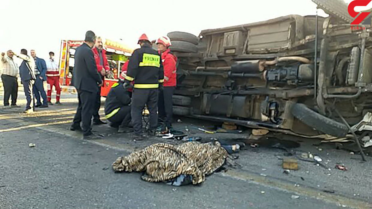 تصادف مرگبار مینی بوس دانشجویان دانشگاه آزاد نجفآباد / حادثه خونین برای دانشجویان دختر و پسر