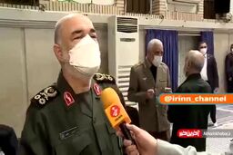 حاشیه‌های دیدنی از مراسم تنفیذ هشتمین رئیس جمهور ایران