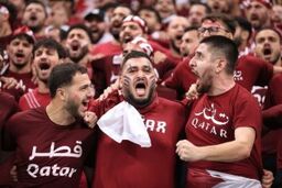 تب داغ فوتبال- لحظه به لحظه با جام جهانی (زنده)