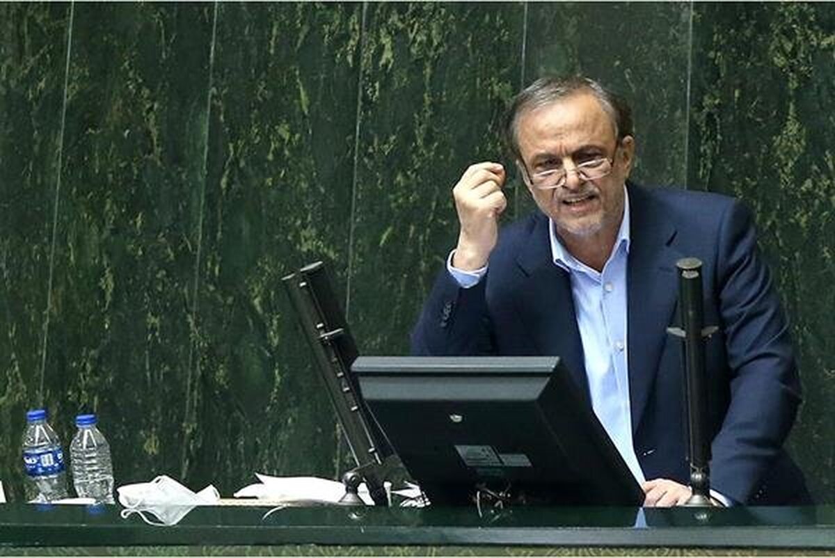 وزیر صمت کارت زرد گرفت