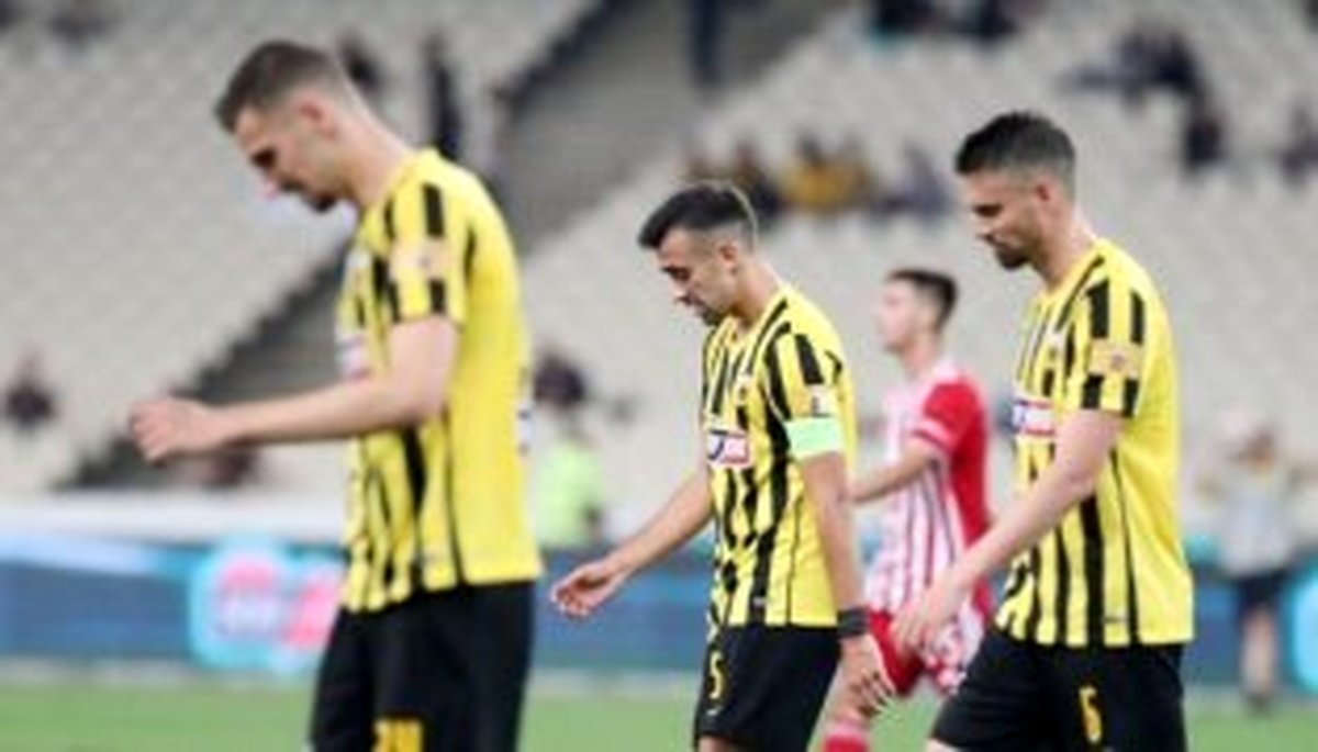 محمدی و حاجصفی گل ساختند، آ. ا. ک باخت!