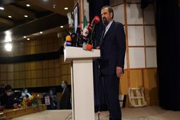 محسن رضایی: به زنان خانه‌دار حقوق می‌دهم  