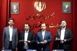 رئیس کل بانک مرکزی و وزیر اقتصاد سفیر قرض‌الحسنه کشور شدند