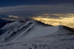 عملیات نفس‌گیر و شبانه آتش‌نشانان برای نجات ۴ کوهنورد در ارتفاعات توچال