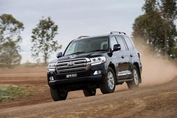 اجاره خودرو‌های لوکس و اقتصادی + خفن ترین اتومبیل های ایران