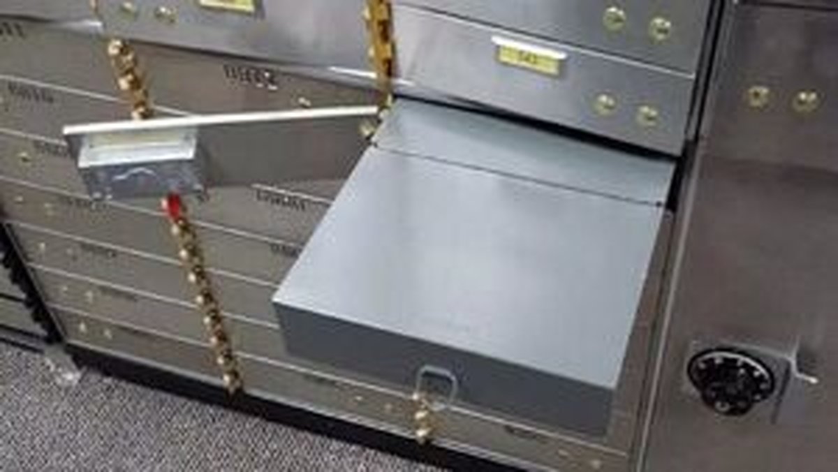 ناگفتههای سرقت از صندوق امانات بانک ملی