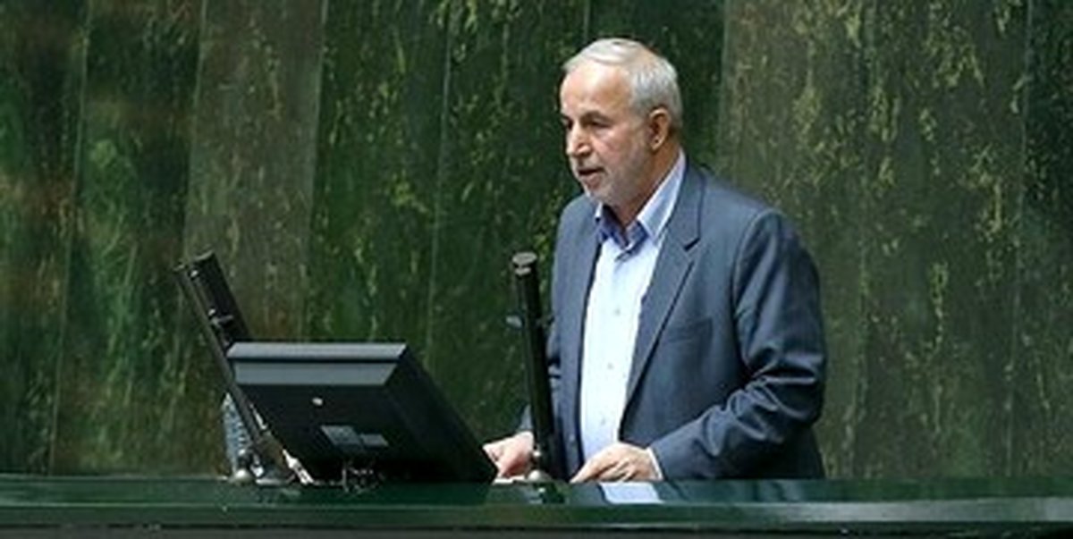 کوچکینژاد: وزیر کشور با مجلس بازی میکند، قول میدهد اما عمل نمیکند