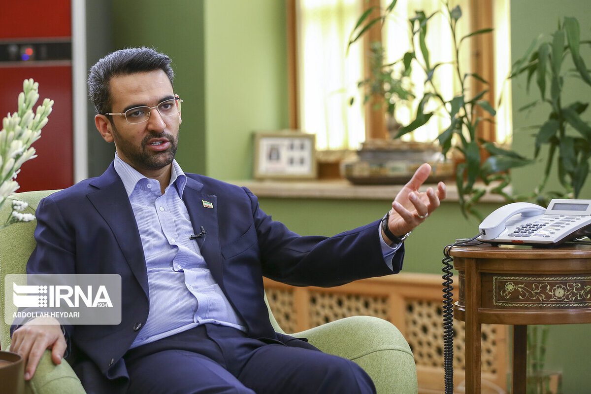 وزیر ارتباطات:فیلتر تلگرام، رشد پیام‌رسان‌های داخلی را دچار وقفه کرد