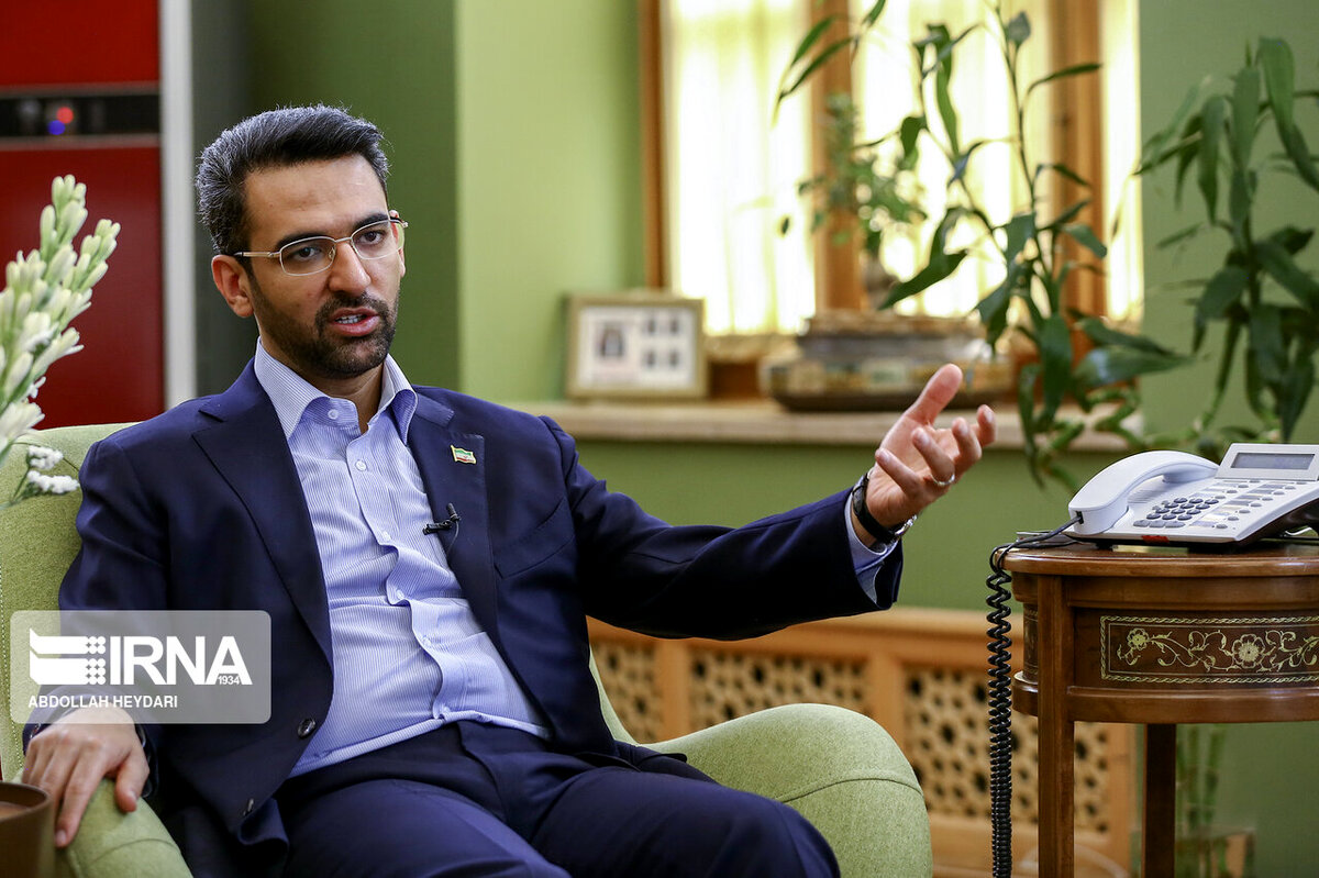 وزیر ارتباطات:فیلتر تلگرام، رشد پیام‌رسان‌های داخلی را دچار وقفه کرد