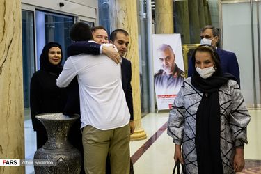 آزادی گروگان ایران