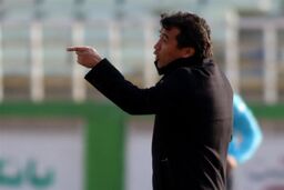 عزیزی: پرسپولیس مدعی اول قهرمانی است/ جنس استقلالی‌ها جور نیست