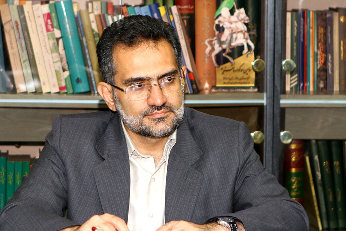 عضو شورای مرکزی جمنا : ترجیح ما معاون اولى قالیباف بود اما رئیسی آن را اعلام نکرد/ رئیسی نمی خواست به جمنا محدود شود / ناطق از اصولگرایان فاصله گرفت، اصولگرایان از او فاصله نگرفتند/شورای مرکزی جمنا موافق انصراف قالیباف بود