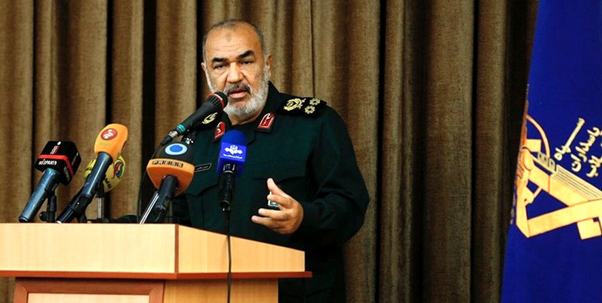 در نظر حاج قاسم سلیمانی هیچ معادله‌ای غیرقابل حل نبود