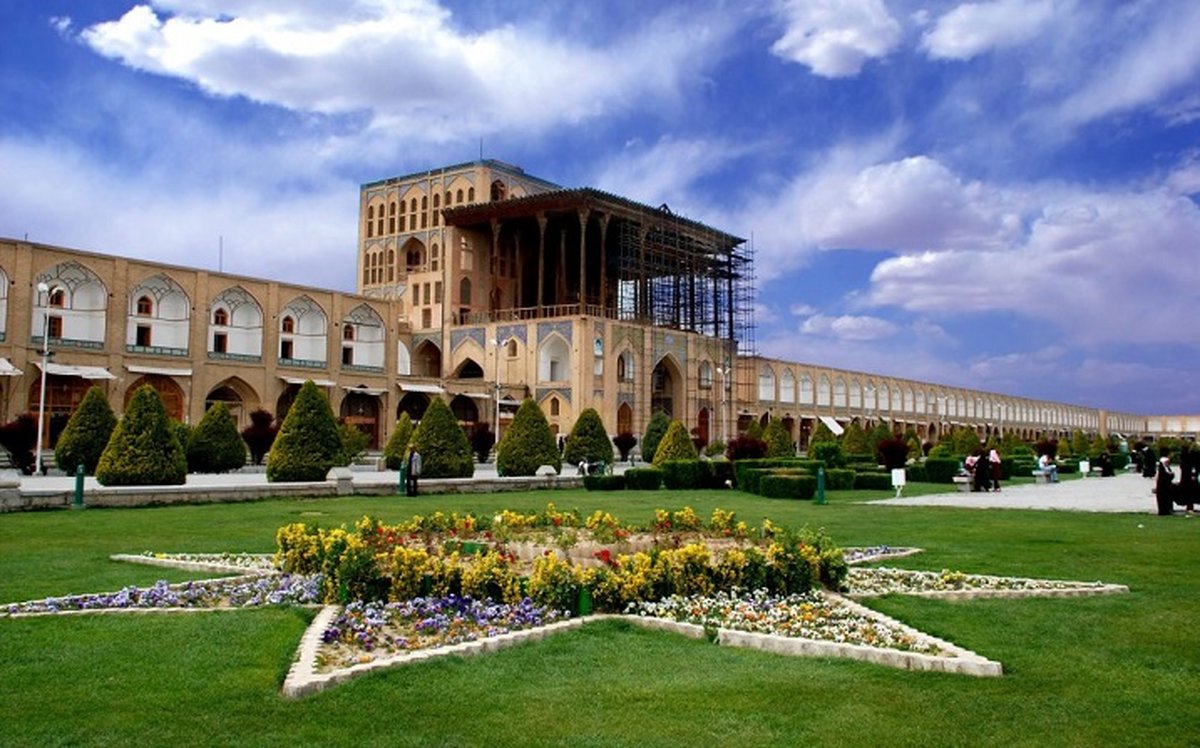جاذبهها و ظرفیتهای گردشگری اصفهان