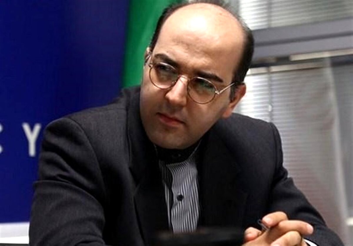 دیاکو حسینی: باید مراقب تحرکات صهیونیست‌ها باشیم