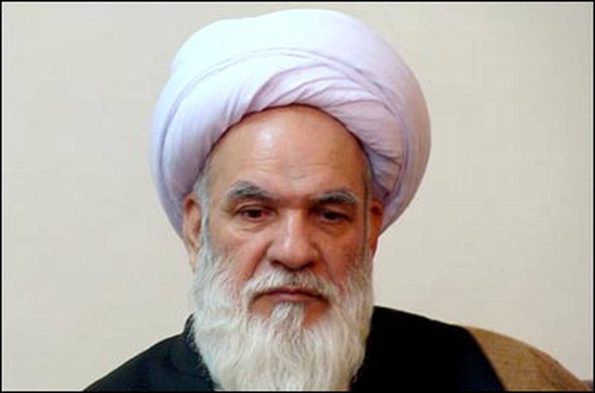 روحانی الان نباید کار سیاسی بکند