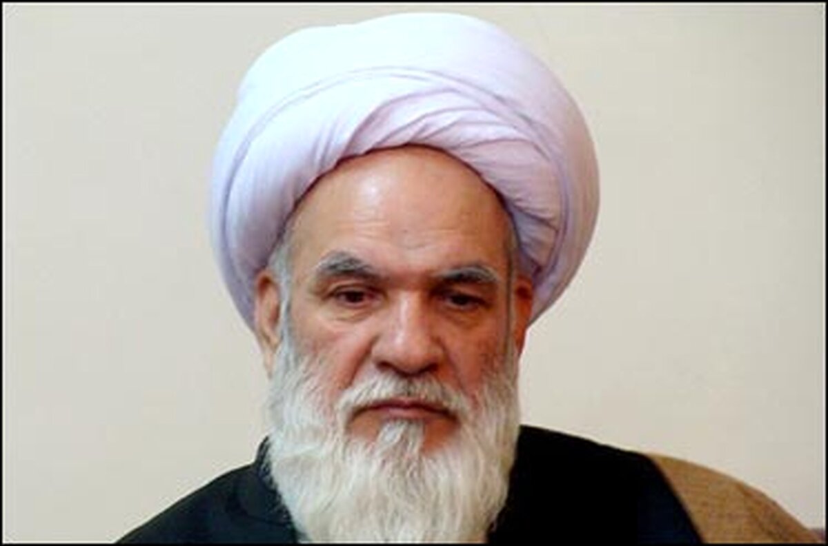 روحانی الان نباید کار سیاسی بکند