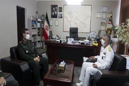 جزئیات دیدار دو فرمانده نیروی دریایی ارتش و سپاه