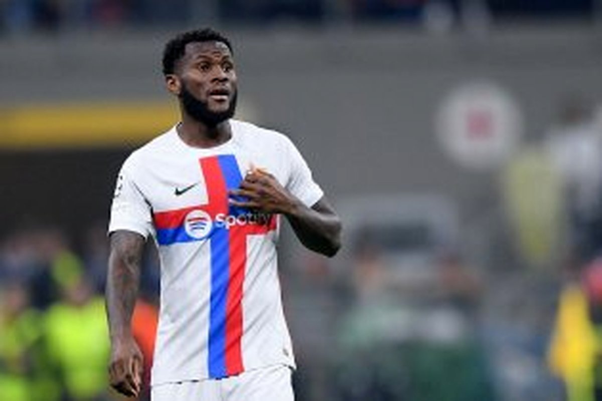 بارسلونا هنوز برای صعود به دور بعد شانس دارد