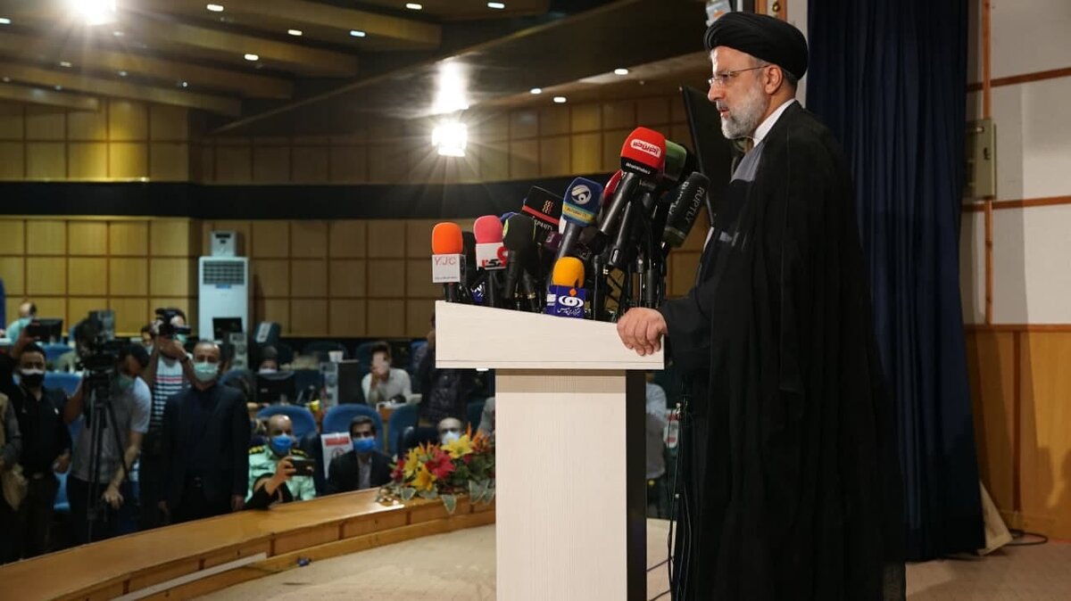 تعدادی از نمایندگان مجلس با رئیسی دیدار کردند
