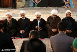 گزارش تصویری/ مراسم شب قدر با حضور سیاسیون در حرم امام (ره) 