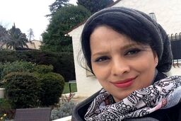 چهره تکیده روشنک عجمیان در جست‌وجوی آرامش | عکس روشنک عجمیان