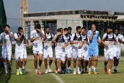 استقلالی ها به سالن وزنه رفتند