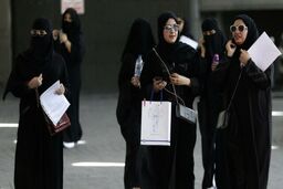 فرار دو دختر عربستانی دیگر