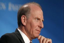 ریچارد هاس: اظهارات ترامپ نشان‌دهنده سیاست آمریکا برای تغییر نظام در ایران است