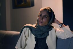 مرجان اتفاقیان و دوستش در کافه