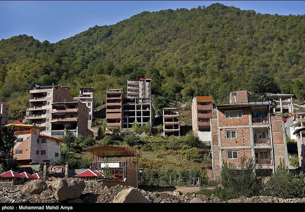 ردپای افراد بانفوذ در زمین‌خواری گسترده روستای «زیارت»/ بخشی از ساخت و سازها تخریب می‌شود