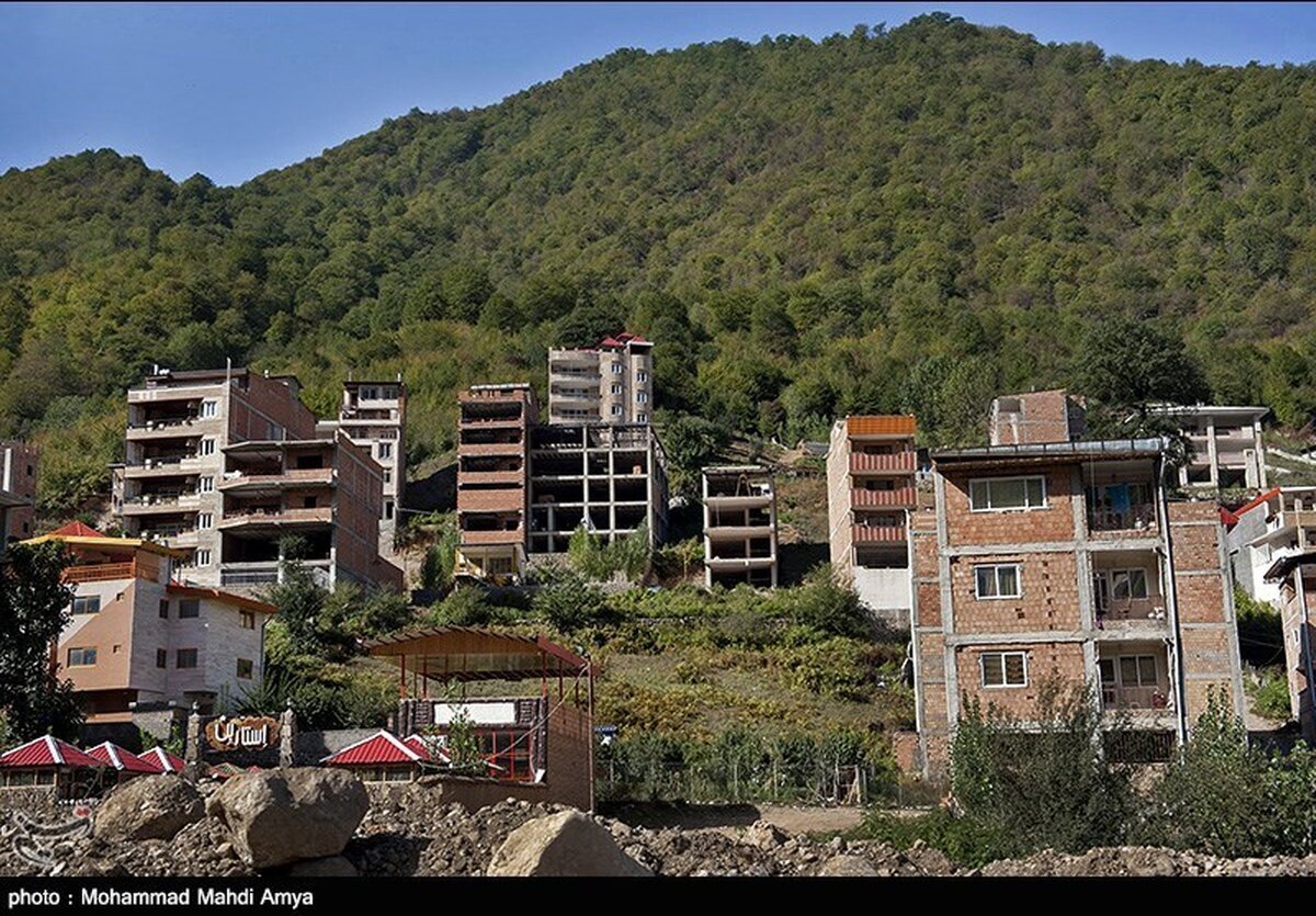 ردپای افراد بانفوذ در زمین‌خواری گسترده روستای «زیارت»/ بخشی از ساخت و سازها تخریب می‌شود