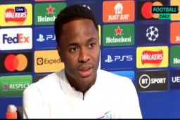 توافق چلسی و سیتی؛ استرلینگ به لندن می‌رود