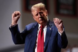 انتشار ویدئو دستگیری اوباما توسط ترامپ
