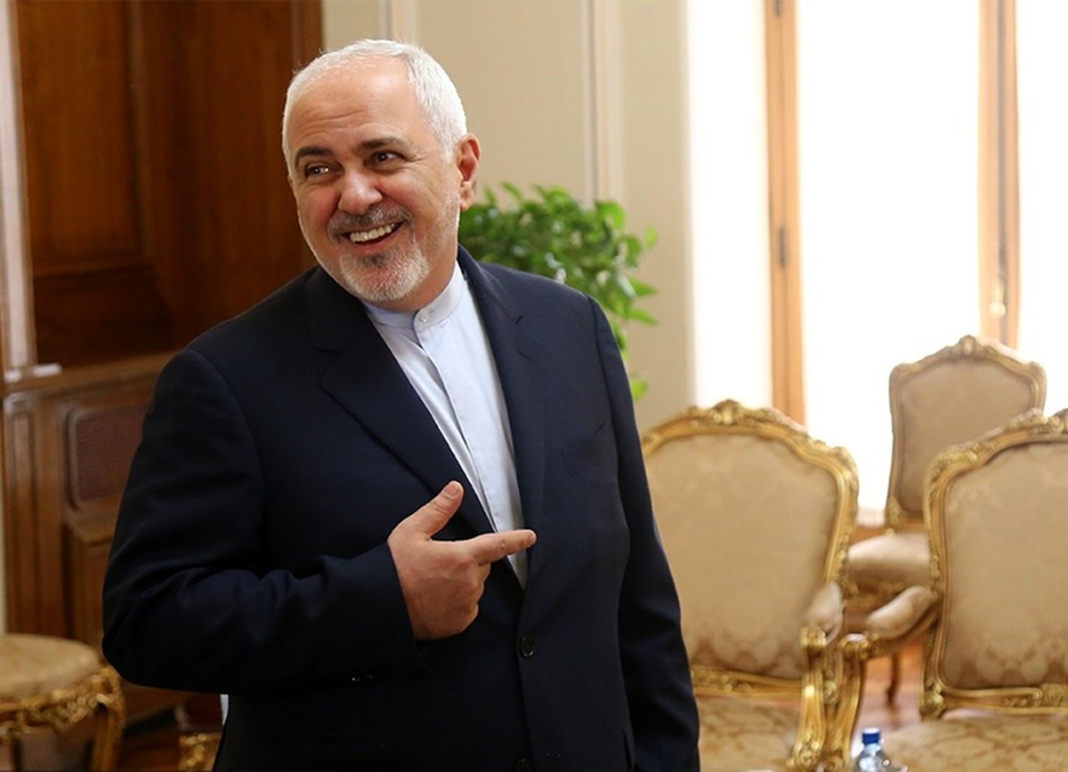 پشت پرده پوستر انتخاباتی ظریف؛ برای ریاست جمهوری میآید یا برای معاوناولی؟