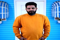 احمد ایزدی خواننده کیست