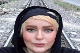 بیوگرافی نعیمه نظام دوست