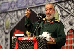 سردار فدوی: وضعیت اقتصادی امروز ثمره همراهی با آمریکا درگذشته است