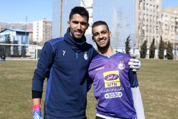 آغوش باز کاپیتان برای تی فو  سی های آبی(عکس)