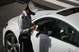 توقیف میتسوبیشی در تهران با بیش از ۴۳۷ میلیون ریال جریمه