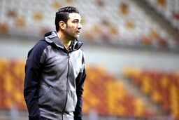 درخواست نکونام: بازی مقابل پرسپولیس با تماشاگر باشد