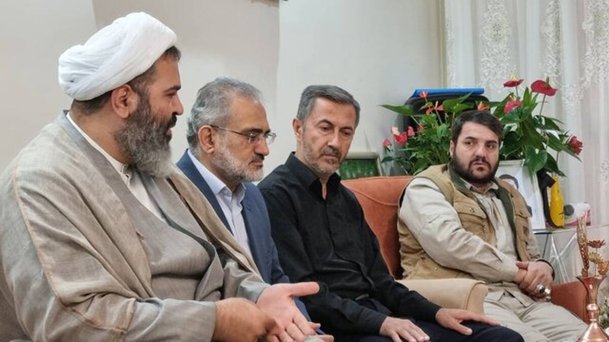 ملت ایران جانفشانی بسیجیان را هرگز فراموش نخواهند کرد