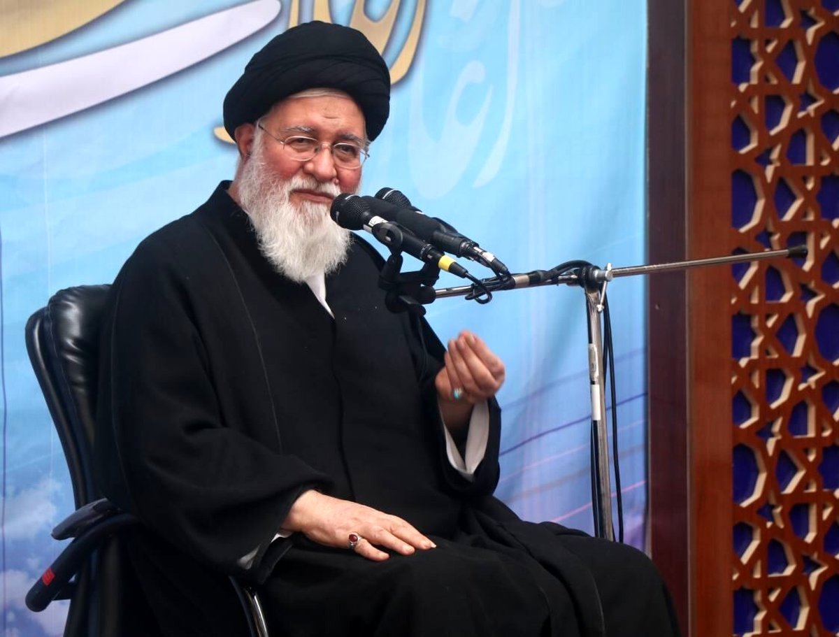برخی افراد که عشق آنها به رهبر معظم انقلاب جای تردید ندارد، مساله دار شدند