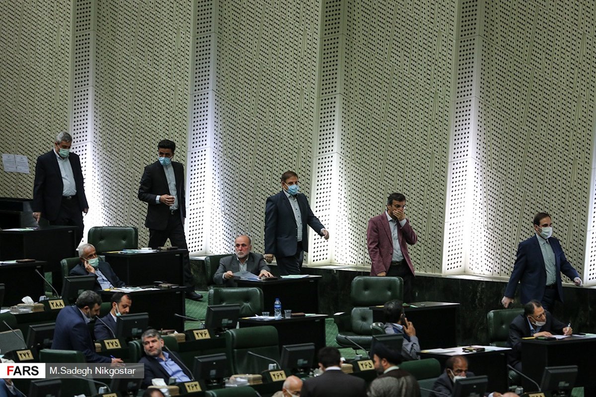 مجلس تحت فشار «روحانی» تصمیمگیری میکند؟