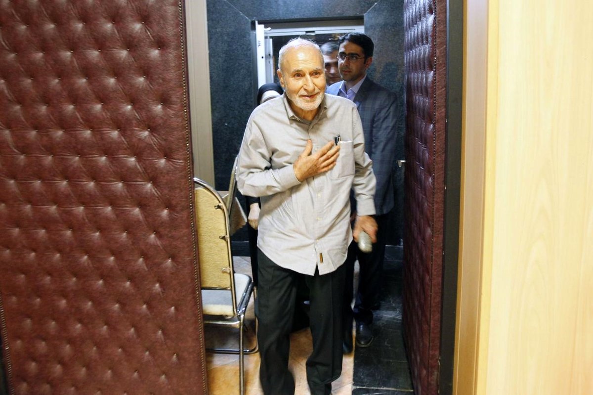 نظر یک اصلاحطلب درباره بازگشت بهزاد نبوی به عالم سیاست